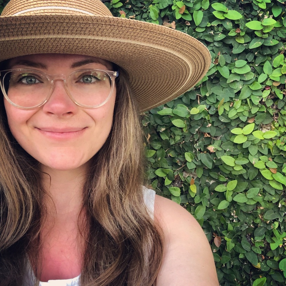 Meet your Posher, Emily